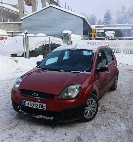 Червоний Форд Фієста, об'ємом двигуна 1.24 л та пробігом 158 тис. км за 2990 $, фото 1 на Automoto.ua