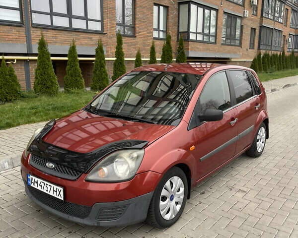 Красный Форд Фиеста, объемом двигателя 1.3 л и пробегом 159 тыс. км за 3450 $, фото 1 на Automoto.ua