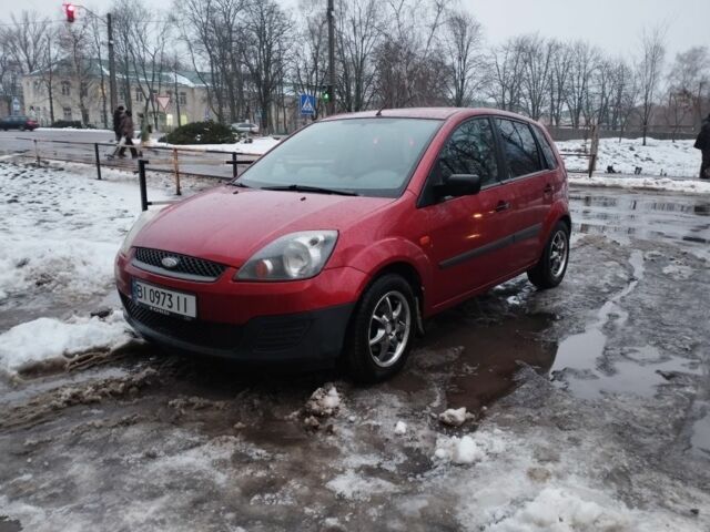 Красный Форд Фиеста, объемом двигателя 1.4 л и пробегом 149 тыс. км за 4000 $, фото 1 на Automoto.ua