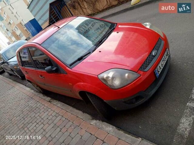 Красный Форд Фиеста, объемом двигателя 1.24 л и пробегом 338 тыс. км за 3100 $, фото 1 на Automoto.ua