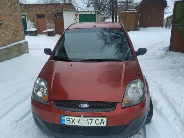 Красный Форд Фиеста, объемом двигателя 1.25 л и пробегом 134 тыс. км за 3100 $, фото 1 на Automoto.ua