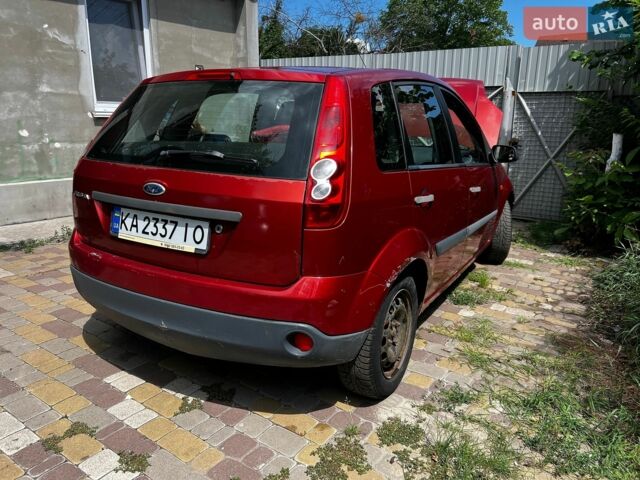 Красный Форд Фиеста, объемом двигателя 1.3 л и пробегом 279 тыс. км за 3100 $, фото 1 на Automoto.ua