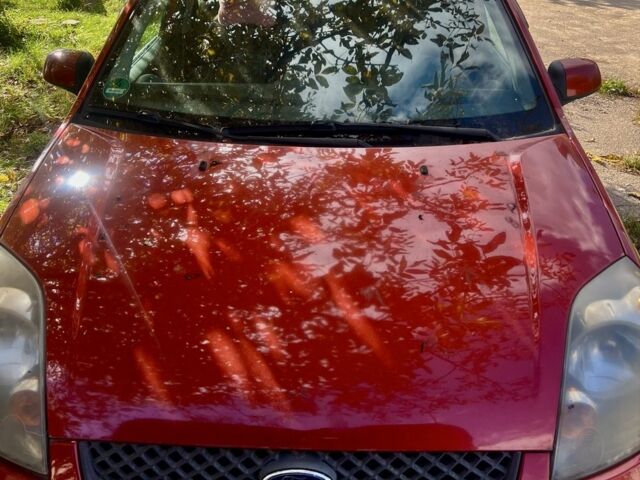 Форд Фиеста 2007 в Жмеренке на Automoto.ua Красный Форд Фиеста, объемом двигателя 1.4 л и пробегом 151 тыс. км за 3900 $, фото 1 на Automoto.ua