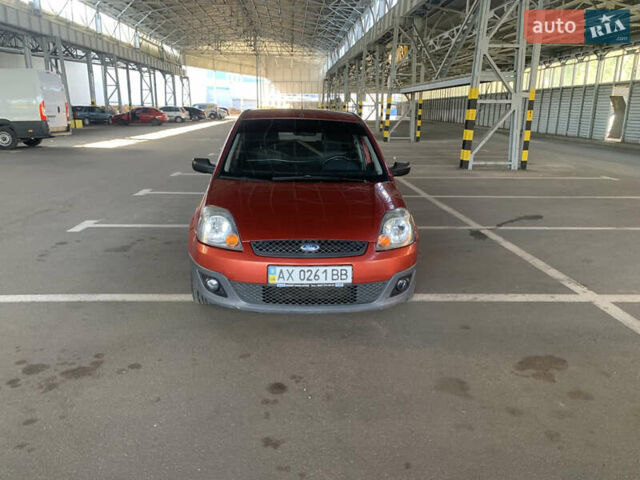 Червоний Форд Фієста, об'ємом двигуна 1.25 л та пробігом 183 тис. км за 3999 $, фото 1 на Automoto.ua