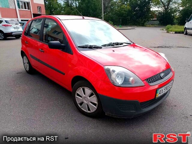 Красный Форд Фиеста, объемом двигателя 1.2 л и пробегом 157 тыс. км за 3300 $, фото 1 на Automoto.ua