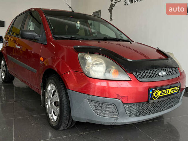 Червоний Форд Фієста, об'ємом двигуна 1.24 л та пробігом 164 тис. км за 4150 $, фото 1 на Automoto.ua