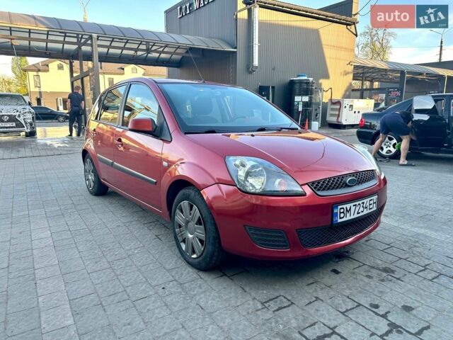 Красный Форд Фиеста, объемом двигателя 1.4 л и пробегом 290 тыс. км за 3200 $, фото 1 на Automoto.ua