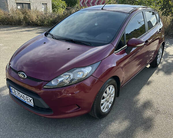 Красный Форд Фиеста, объемом двигателя 1.39 л и пробегом 184 тыс. км за 7200 $, фото 1 на Automoto.ua