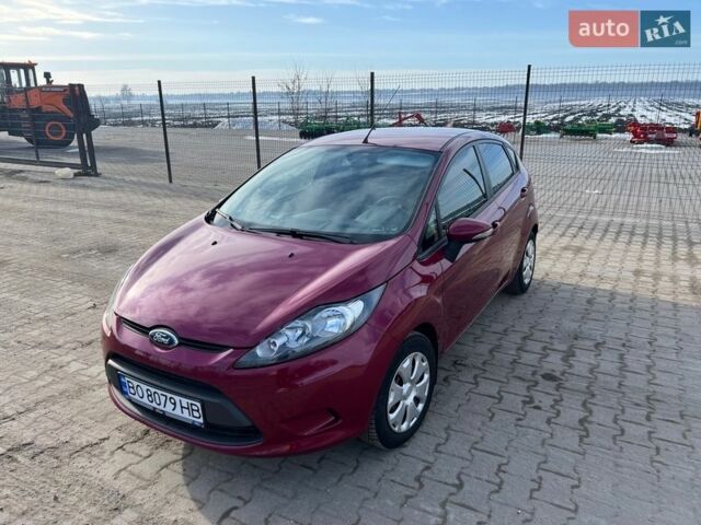 Красный Форд Фиеста, объемом двигателя 1.4 л и пробегом 75 тыс. км за 8300 $, фото 1 на Automoto.ua