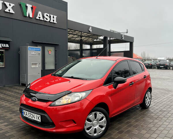 Красный Форд Фиеста, объемом двигателя 1.25 л и пробегом 213 тыс. км за 4850 $, фото 1 на Automoto.ua