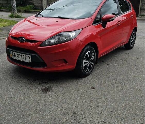 Червоний Форд Фієста, об'ємом двигуна 1.25 л та пробігом 190 тис. км за 4500 $, фото 1 на Automoto.ua
