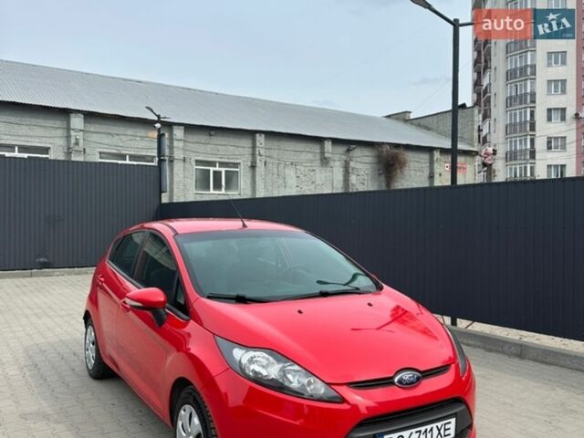 Красный Форд Фиеста, объемом двигателя 1.39 л и пробегом 112 тыс. км за 7400 $, фото 1 на Automoto.ua