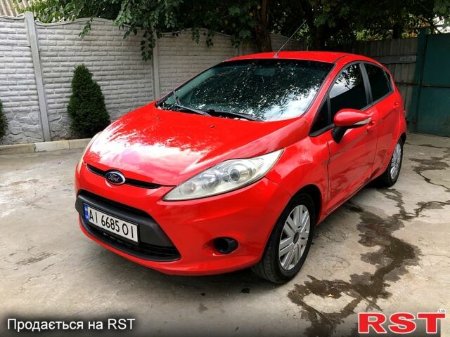 Червоний Форд Фієста, об'ємом двигуна 1.2 л та пробігом 205 тис. км за 4500 $, фото 1 на Automoto.ua