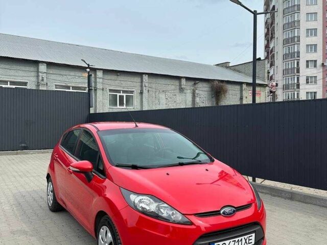 Червоний Форд Фієста, об'ємом двигуна 1.4 л та пробігом 112 тис. км за 7400 $, фото 1 на Automoto.ua