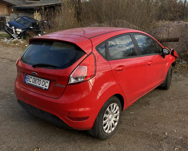 Красный Форд Фиеста, объемом двигателя 1 л и пробегом 80 тыс. км за 2200 $, фото 1 на Automoto.ua