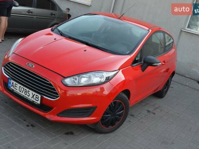 Красный Форд Фиеста, объемом двигателя 1.24 л и пробегом 189 тыс. км за 5600 $, фото 1 на Automoto.ua