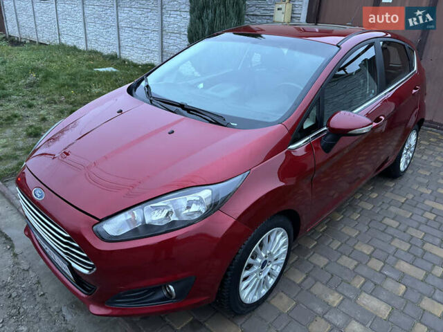Червоний Форд Фієста, об'ємом двигуна 1.6 л та пробігом 104 тис. км за 7500 $, фото 1 на Automoto.ua