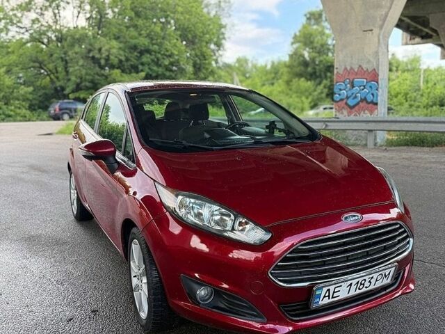 Червоний Форд Фієста, об'ємом двигуна 1.6 л та пробігом 90 тис. км за 7500 $, фото 1 на Automoto.ua