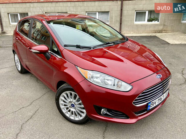 Червоний Форд Фієста, об'ємом двигуна 1.6 л та пробігом 7 тис. км за 9150 $, фото 1 на Automoto.ua