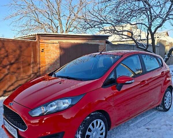Червоний Форд Фієста, об'ємом двигуна 1 л та пробігом 56 тис. км за 7800 $, фото 1 на Automoto.ua
