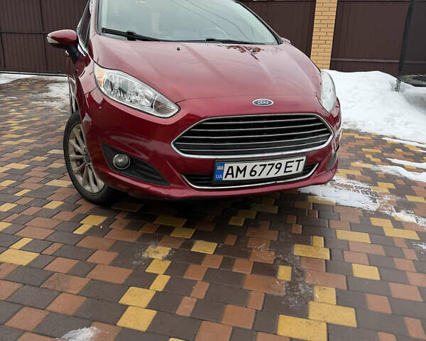 Красный Форд Фиеста, объемом двигателя 1.6 л и пробегом 94 тыс. км за 10700 $, фото 1 на Automoto.ua