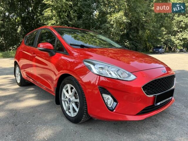 Форд Фиеста 2017 в Тернополе на Automoto.ua Красный Форд Фиеста, объемом двигателя 1 л и пробегом 113 тыс. км за 10300 $, фото 1 на Automoto.ua
