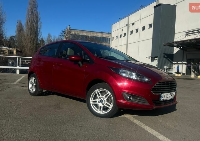 Червоний Форд Фієста, об'ємом двигуна 1.6 л та пробігом 112 тис. км за 8400 $, фото 1 на Automoto.ua