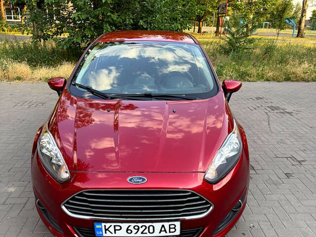 Червоний Форд Фієста, об'ємом двигуна 1.6 л та пробігом 113 тис. км за 9000 $, фото 1 на Automoto.ua