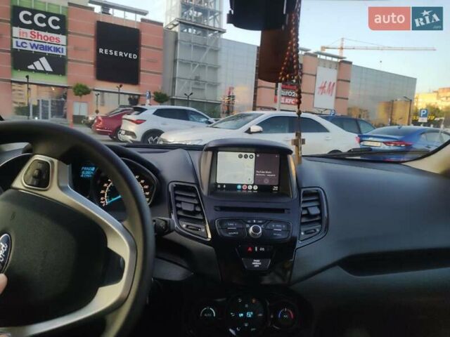 Форд Фиеста 2018 в Львове на Automoto.ua Красный Форд Фиеста, объемом двигателя 1.6 л и пробегом 170 тыс. км за 8600 $, фото 1 на Automoto.ua