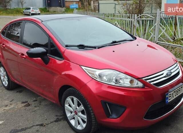 Червоний Форд Фієста, об'ємом двигуна 1.6 л та пробігом 166 тис. км за 7200 $, фото 1 на Automoto.ua