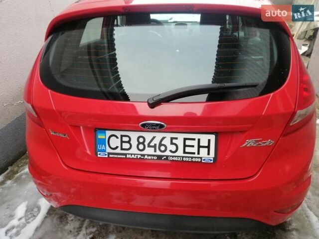 Червоний Форд Фієста, об'ємом двигуна 1.24 л та пробігом 25 тис. км за 6800 $, фото 1 на Automoto.ua