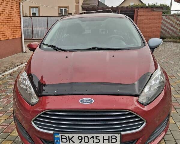Червоний Форд Фієста, об'ємом двигуна 1.6 л та пробігом 150 тис. км за 7000 $, фото 1 на Automoto.ua