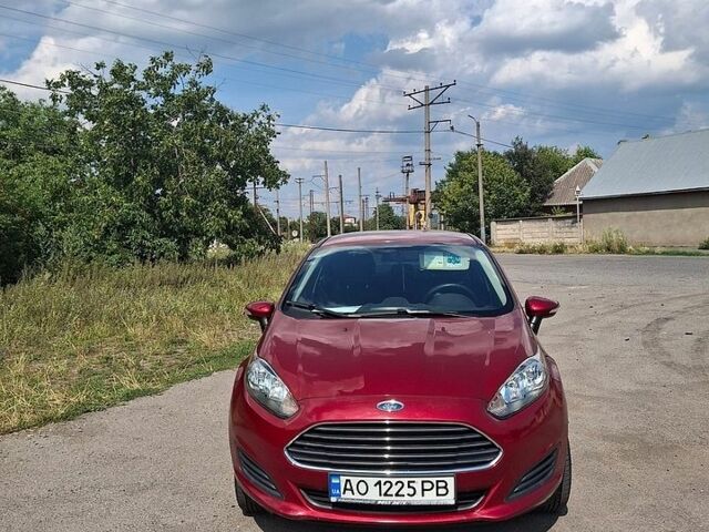 Красный Форд Фиеста, объемом двигателя 1.6 л и пробегом 102 тыс. км за 6500 $, фото 1 на Automoto.ua