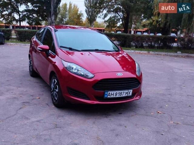 Красный Форд Фиеста, объемом двигателя 1.6 л и пробегом 123 тыс. км за 7200 $, фото 1 на Automoto.ua