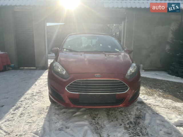 Красный Форд Фиеста, объемом двигателя 1.6 л и пробегом 138 тыс. км за 5999 $, фото 1 на Automoto.ua