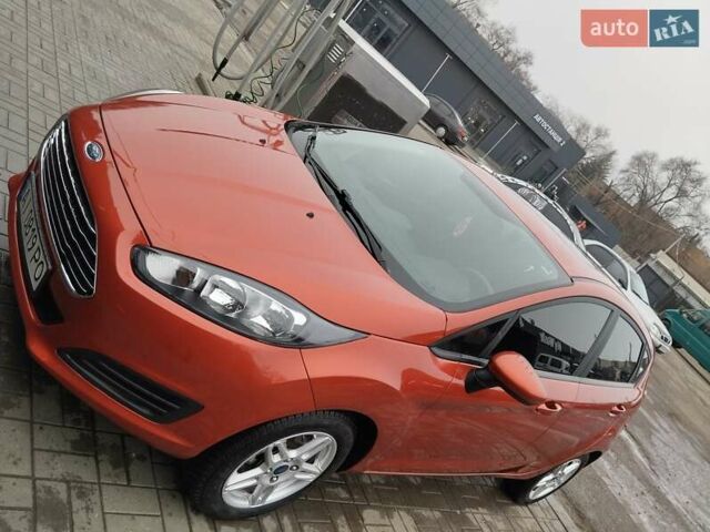 Красный Форд Фиеста, объемом двигателя 1.6 л и пробегом 92 тыс. км за 9100 $, фото 1 на Automoto.ua