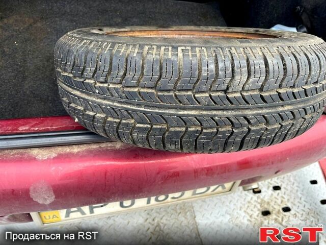 Форд Фиеста, объемом двигателя 1.3 л и пробегом 300 тыс. км за 650 $, фото 1 на Automoto.ua