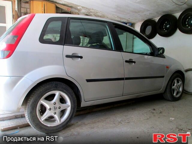 Форд Фиеста, объемом двигателя 1.3 л и пробегом 170 тыс. км за 3300 $, фото 1 на Automoto.ua