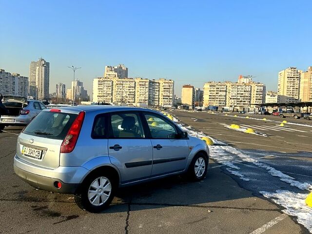 Форд Фиеста, объемом двигателя 13 л и пробегом 299 тыс. км за 2500 $, фото 1 на Automoto.ua