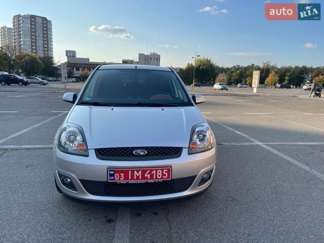 Форд Фиеста, объемом двигателя 1.4 л и пробегом 180 тыс. км за 5500 $, фото 1 на Automoto.ua