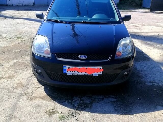 Форд Фиеста, объемом двигателя 1.4 л и пробегом 204 тыс. км за 4000 $, фото 1 на Automoto.ua