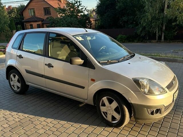 Форд Фиеста, объемом двигателя 1.4 л и пробегом 198 тыс. км за 3600 $, фото 1 на Automoto.ua