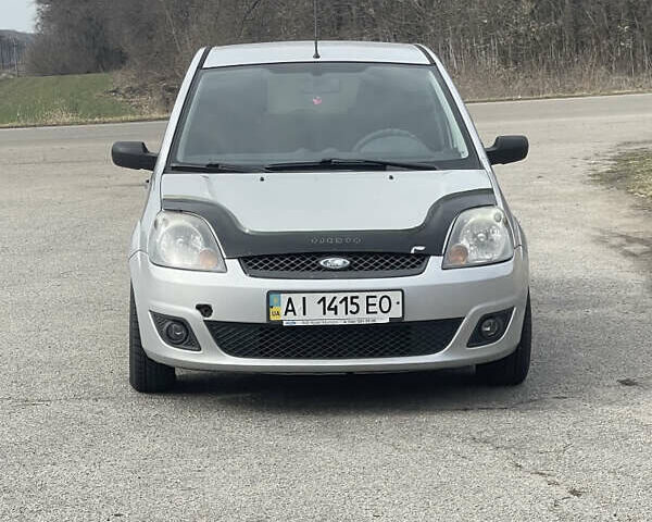 Форд Фиеста, объемом двигателя 1.4 л и пробегом 182 тыс. км за 3700 $, фото 1 на Automoto.ua