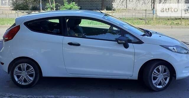 Форд Фієста, об'ємом двигуна 1.4 л та пробігом 149 тис. км за 5995 $, фото 1 на Automoto.ua