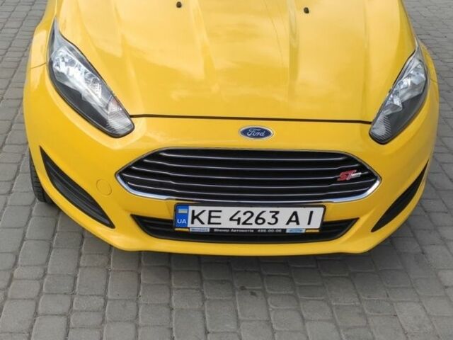Желтый Форд Фиеста, объемом двигателя 1 л и пробегом 122 тыс. км за 8000 $, фото 1 на Automoto.ua