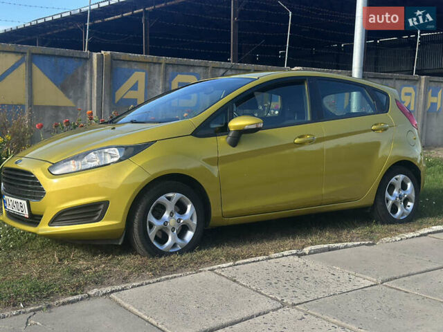 Жовтий Форд Фієста, об'ємом двигуна 1 л та пробігом 155 тис. км за 6700 $, фото 1 на Automoto.ua