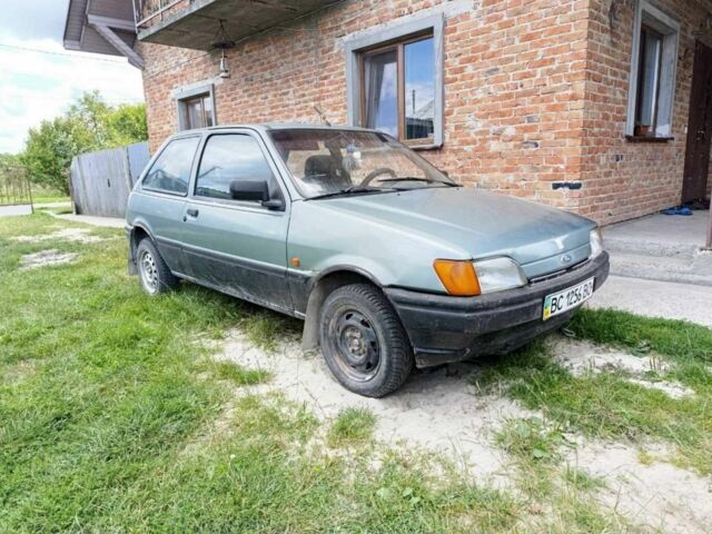 Серый Форд Фиеста, объемом двигателя 0 л и пробегом 100 тыс. км за 696 $, фото 1 на Automoto.ua