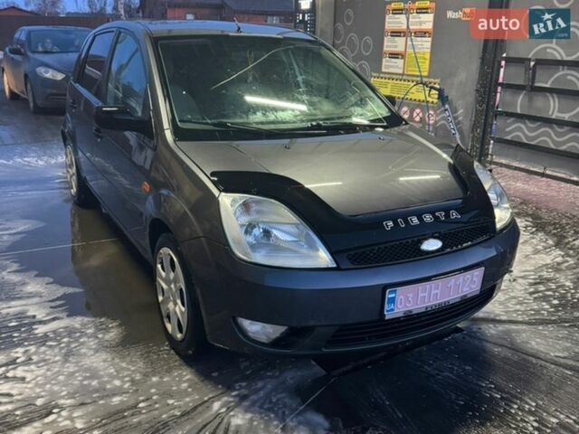 Сірий Форд Фієста, об'ємом двигуна 1.4 л та пробігом 220 тис. км за 2900 $, фото 1 на Automoto.ua