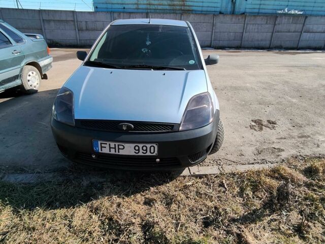 Сірий Форд Фієста, об'ємом двигуна 1.4 л та пробігом 230 тис. км за 1000 $, фото 1 на Automoto.ua