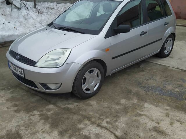 Сірий Форд Фієста, об'ємом двигуна 1.4 л та пробігом 245 тис. км за 3500 $, фото 1 на Automoto.ua